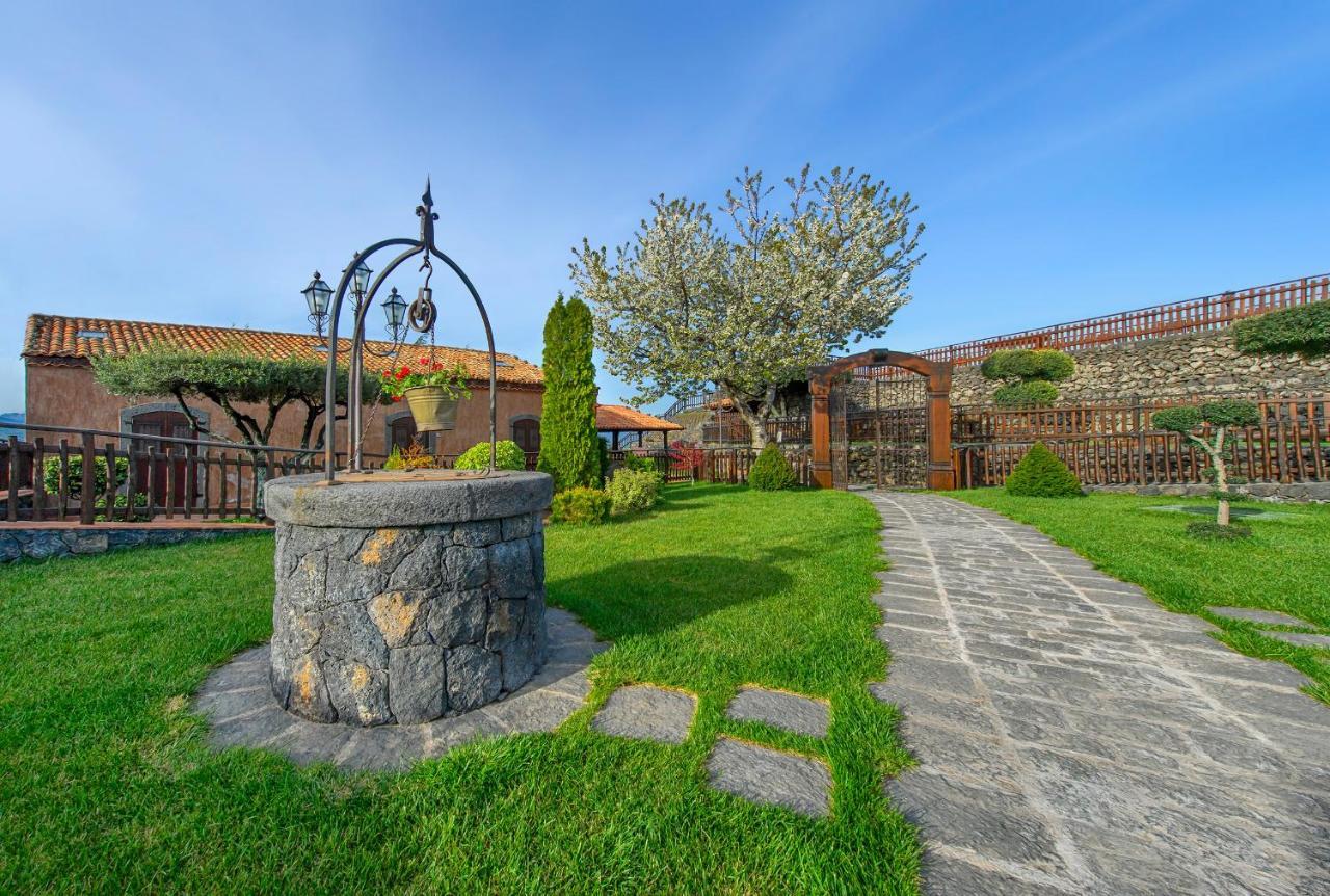 Etna Quota Mille Boutique Hotel, Typical Sicilian Food & Wine Randazzo Εξωτερικό φωτογραφία