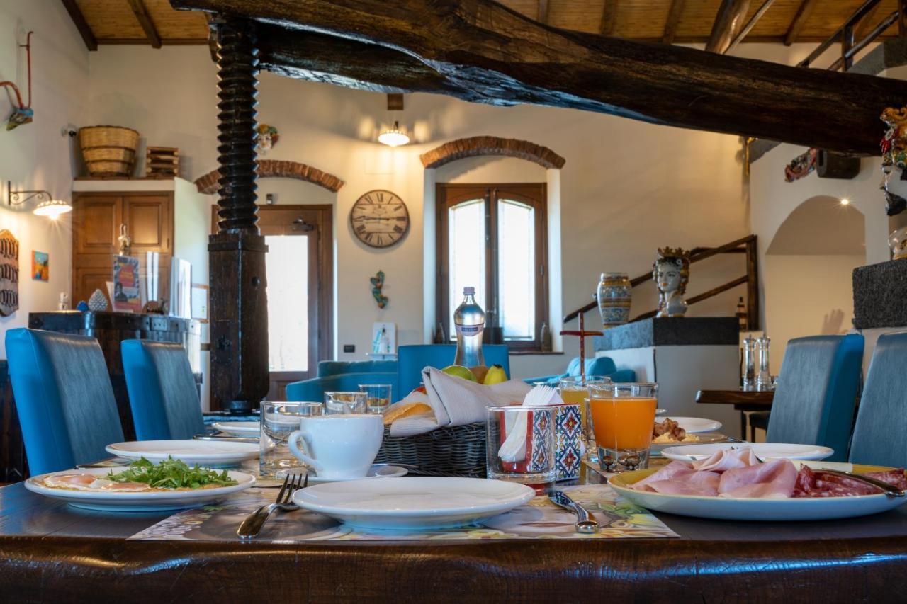 Etna Quota Mille Boutique Hotel, Typical Sicilian Food & Wine Randazzo Εξωτερικό φωτογραφία