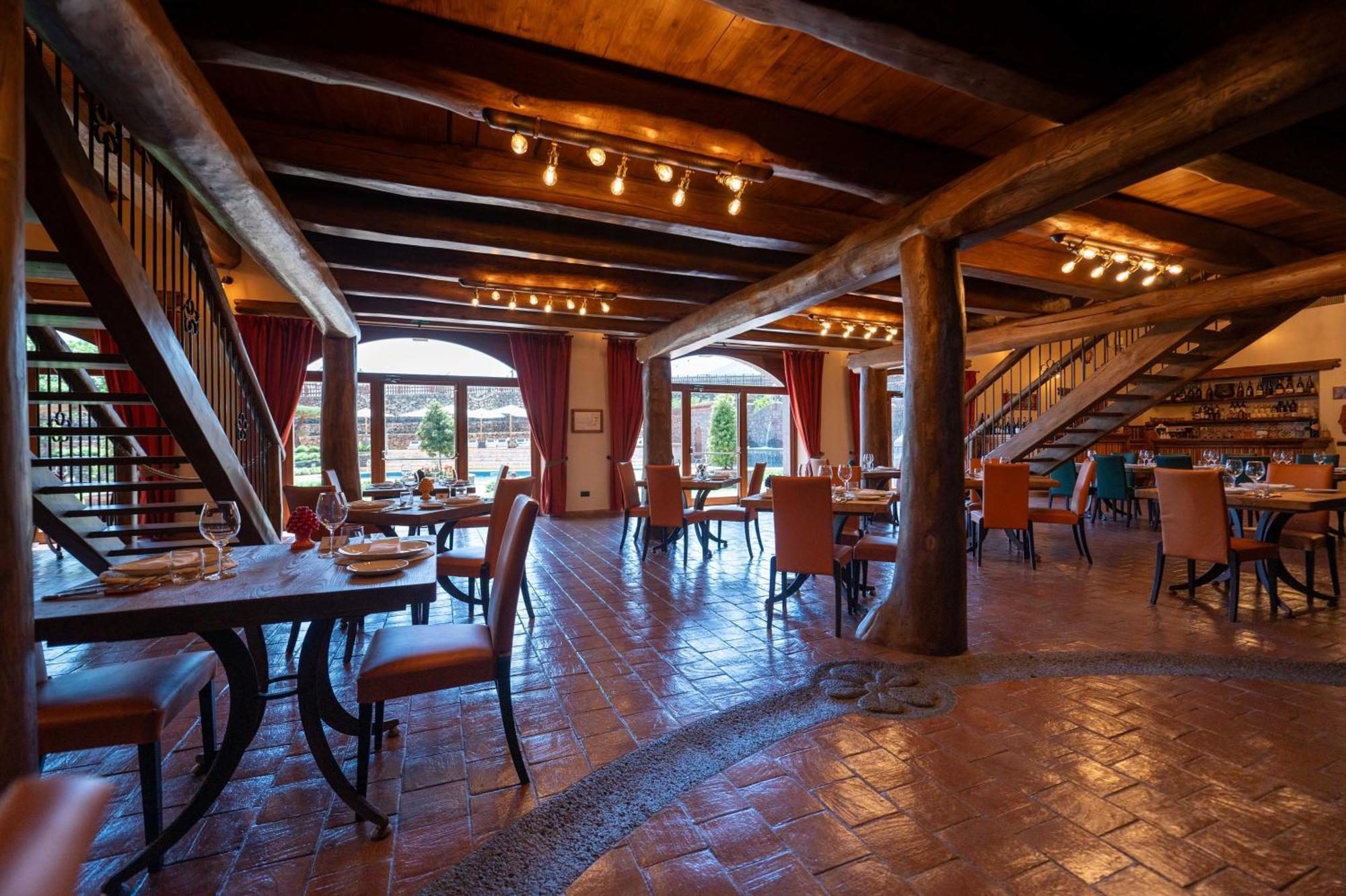 Etna Quota Mille Boutique Hotel, Typical Sicilian Food & Wine Randazzo Εξωτερικό φωτογραφία